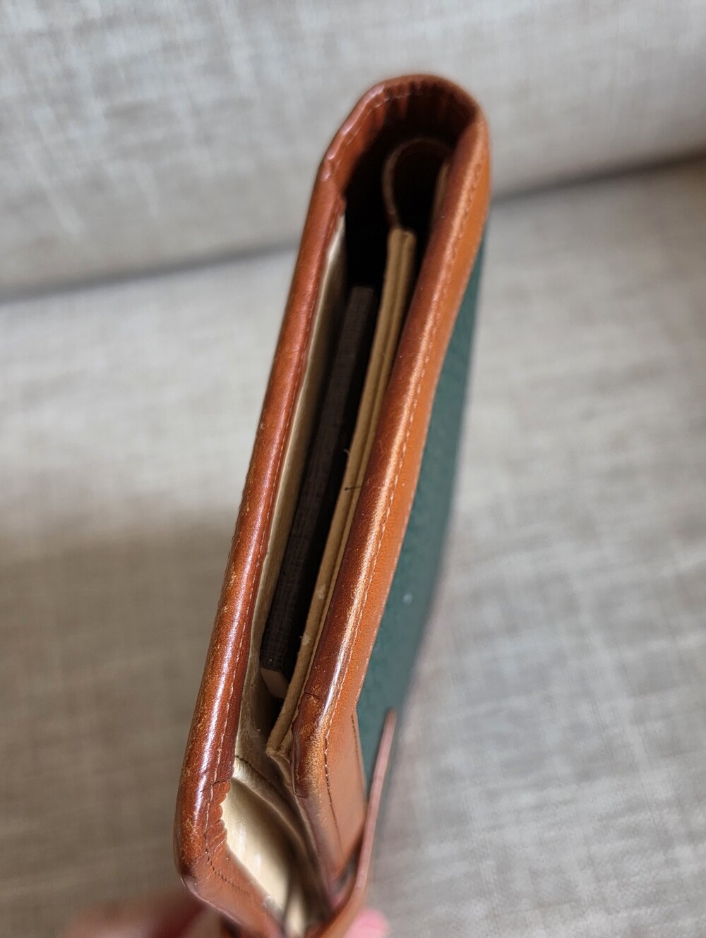 Dooney & Bourke Vintage Agenda Planner Organizer, AWL, Dark Green 7.5 x 5. - Picture 4 of 12